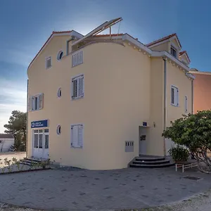 Apartment Dalmata Biograd, Weißenburg